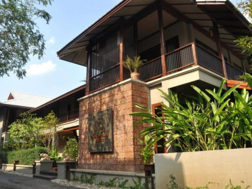 Baan Lapoon Hotel Lamphun Exterior photo